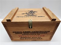 WINCHESTER WOODEN AMMO BOX