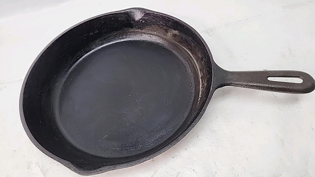 11 inch Cast Iron Skillet Pan