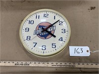 Buckeye feeds battery operated clock