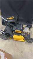 DeWalt 2x20V MAX 21in. 20V Battery Lawn Mower Kit