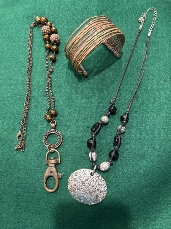 Mississippi Pickers Costume Jewelry Auction