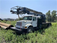 2000 International 4700 Sign Truck- Parts Only