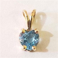 $320 14K  Blue Topaz(0.8ct) Pendant