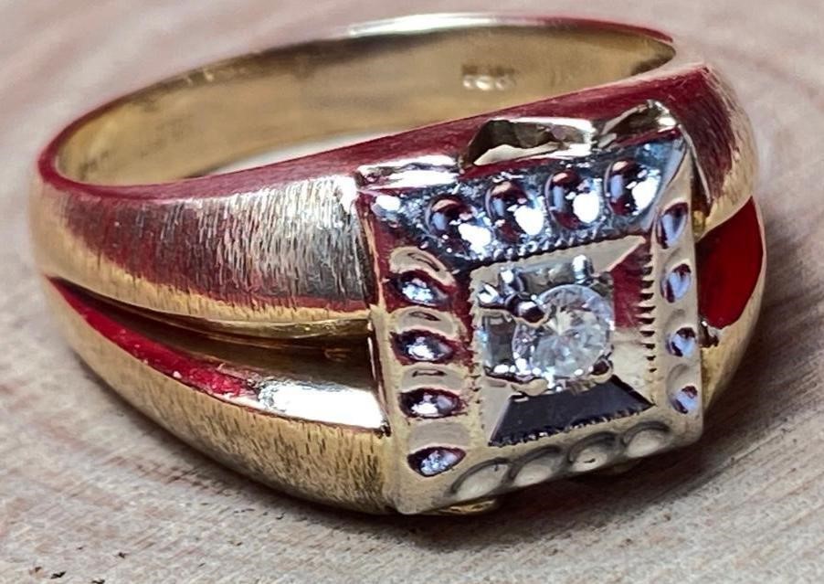 10k Gold Mens' Diamond Signet Ring