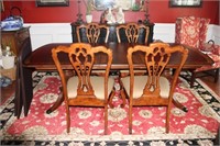 Table and 4 chairs, table cover