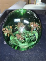 3 “ ART GLASS PAPER WEIGHT W/ CONTROLLED BUBBLES
