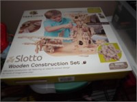 Slotto Wooden Construction Set