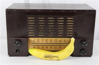 Vintage Emerson Radio & Phono Co. Tabletop Radio