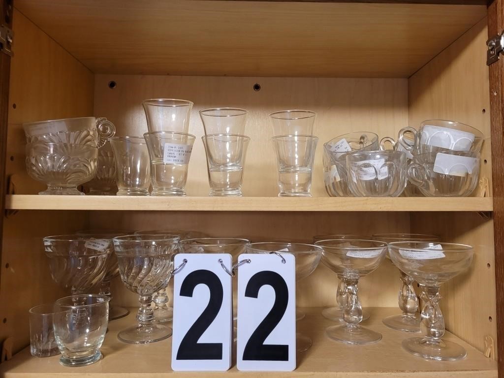 Various Depression Glassware (36 Pieces)