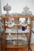 CONTENTS OF CHINA CABINET