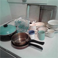 Pans, Skillet,Mugs and Bowls
