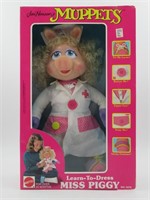 Muppets Miss Piggy Learn-To-Dress 1990 Mattel