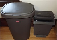 PAPER SHREDDER AND GARBAGE CAN