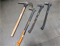 LOT OF MISCELLANEOUS OUTDOOR TOOLS