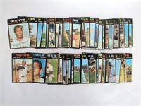 1971 Topps Baseball Cards 50 + / -