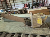 Vintage McCulloch 35 Chainsaw - 20" Bar - Has