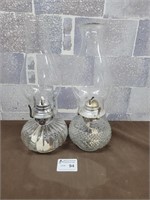 2 Vintage oil lamps