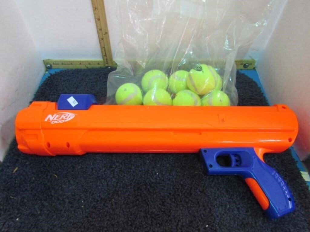 NERF DOG TENNIS BALL GUN & BALLS