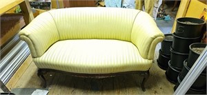 Beautiful Settee-Clean and Ready