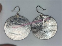 Sterling silver round earrings (4.3g)