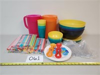New Plasticware - Bowls, Plates, Cups, Straws, Etc