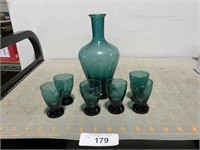 Set of 6 glasses and matching decanter