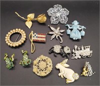 (DT) Brooches - Frogs, Dogs, Bunny, Flag, Panda,