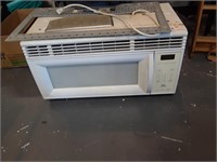 overhead microwave and mounting
