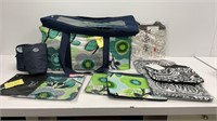 Thirty one Large Utility tote w/7 Oh-Snap pockets
