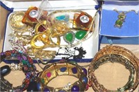 Box costume bracelets and costume jewellery