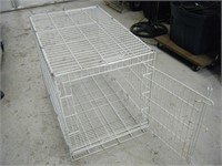 Pet kennel / crate 36" x 26" x 22"