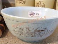 Vintage Forest fancies pyrex bowl