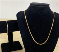Costume jewelry Goldtone 16” Necklace and