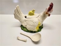 VINTAGE HEN & CHICK TUREEN WITH LADDLE