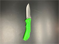 Green pocket knife