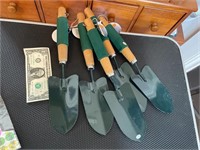 5 NEW Garden Shovels
