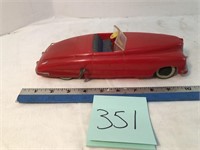 Saunders wind up plastic car