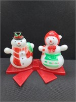 Adorable Snowmen Salt & Pepper Shaker Set