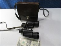 BUSHNELL 7x35 Binocularts w/ Carry Case