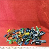 Large Lot Of Vintage Plastic Army Toys