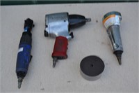 3 pneumatic tools: Husk 1/2" impact wrench, Kobalt