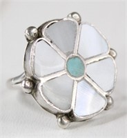 Mother of Pearl & Turquoise Ring (Size: 7)