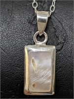 $200 Silver Mother Of Pearl Necklace (~weight 4.43