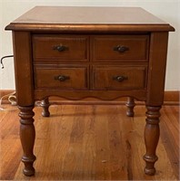 20" x 27" End Table with Drawer