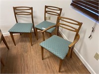 6 Mid Century Style Dining Room Chairs