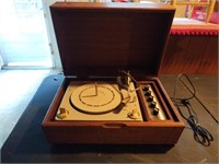 Vintage Cyclophonic record player. Not tested