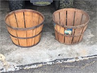 2 VINTAGE BASKETS = NICE SHAPE