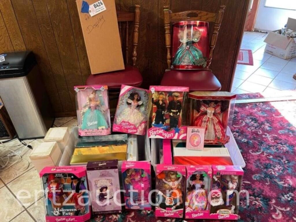 LOT OF BARBIE COLLECTOR ITEMS & DISPLAYS