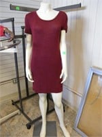 LADY MANNEQUIN (NO HEAD STYLE)