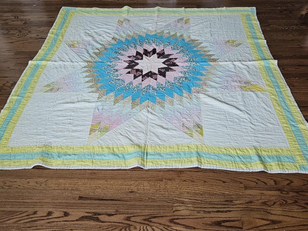 Vintage Hand Stiched Quilt. 75 X 75½"